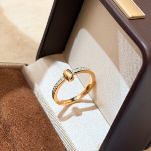 Pomellato-Inspired Gold Bean Diamond Ring Viral Little Red Book Single-Row Luxury Band