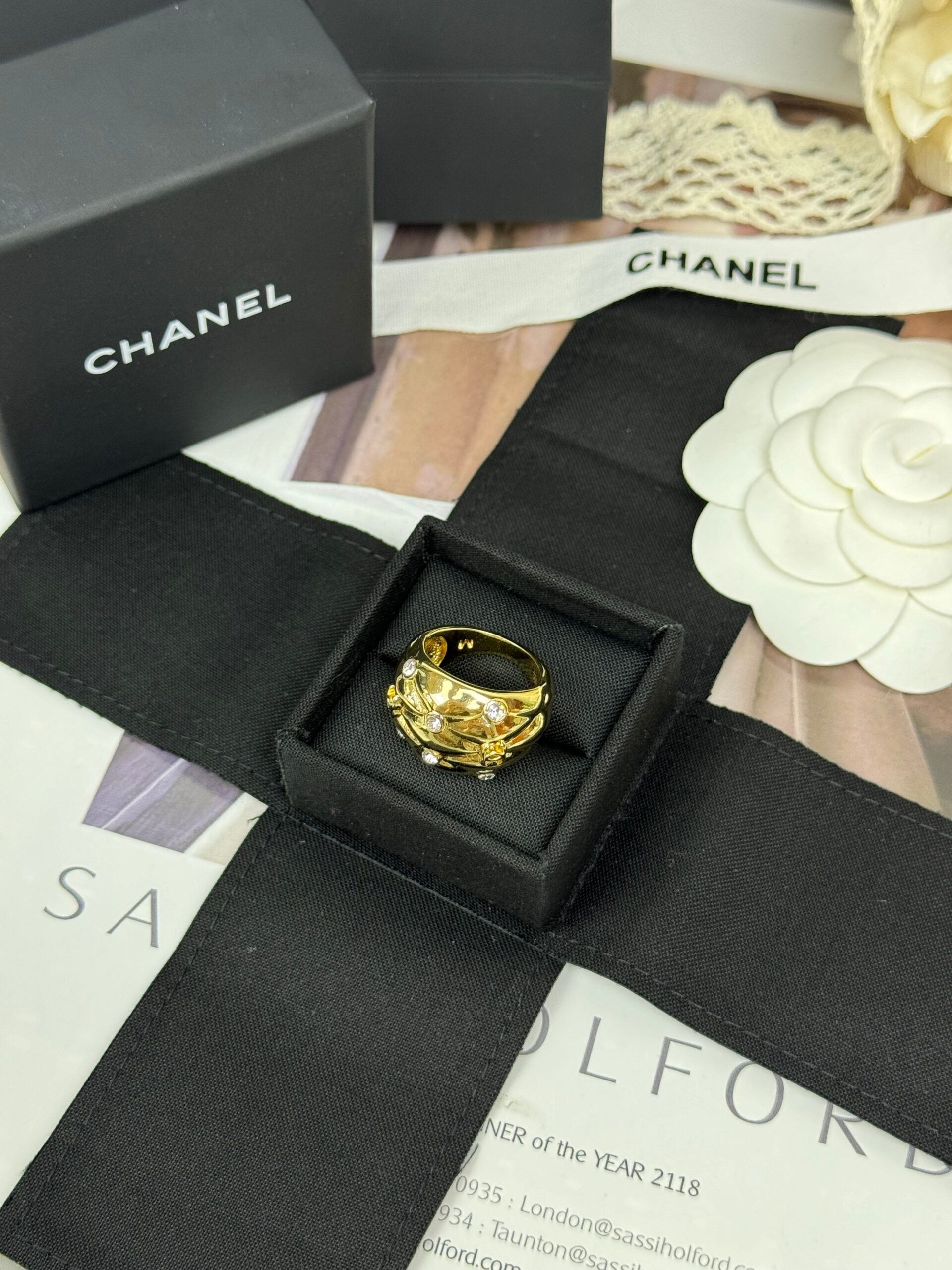 Chanel-Inspired Vintage Quilted Gold Ring with Diamond Detailing Luxury Statement Band - Image 4