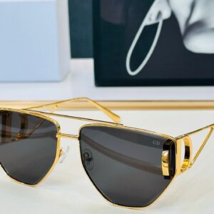 Luxury Oversized Sunglasses – Spring/Summer UV Protection Fashion Eyewear (Size 64)