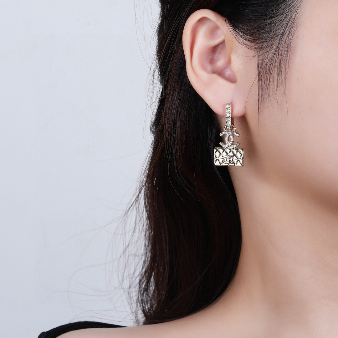 Chanel Goose Series CC Earrings Premium One-to-One Luxury Design - Image 4