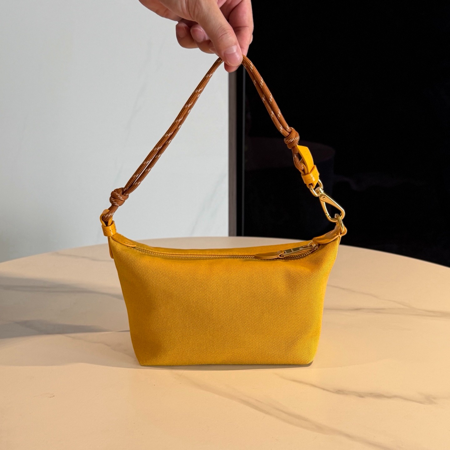 Women’s Canvas Lunchbox Bag Cute Minimal Everyday Style - Image 3