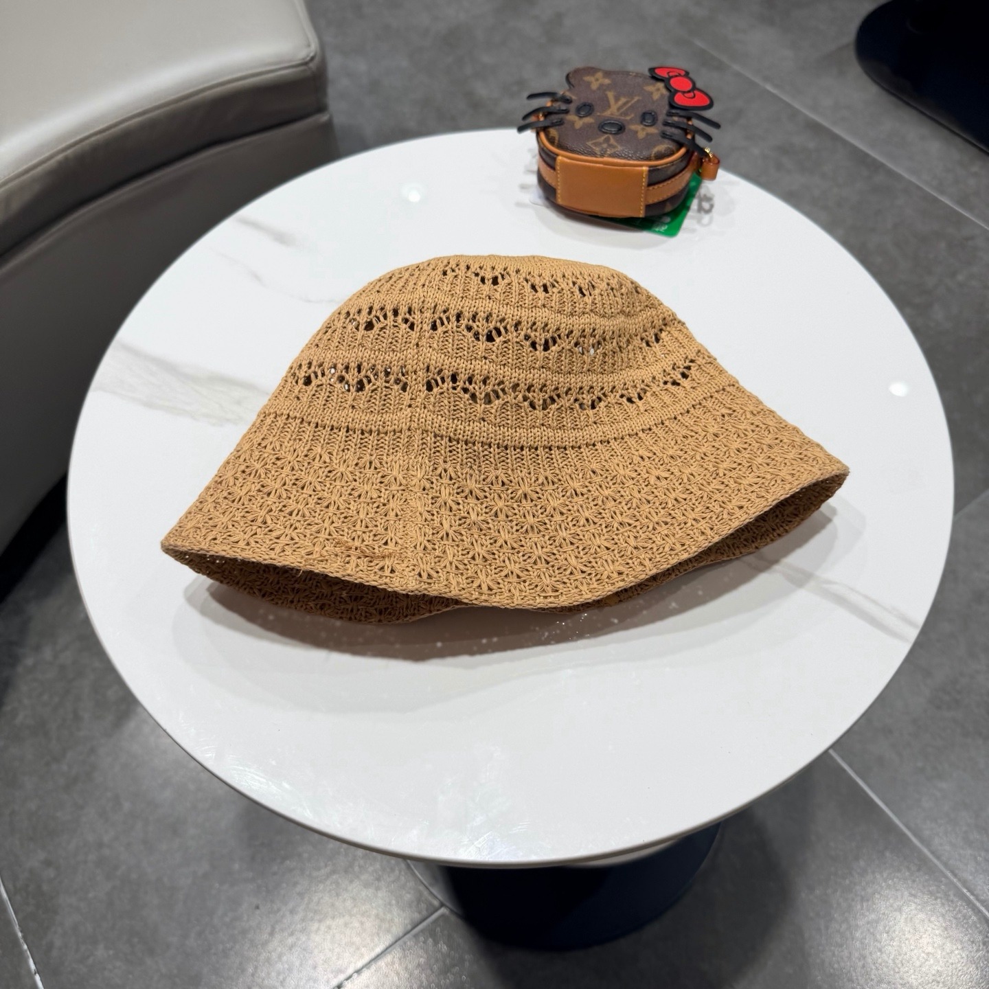 Luxury Solid Color Hollow-Out Fisherman Hat for Women – 2026 Spring/Summer Travel Sun Protection Face-Shaping Bucket Hat - Image 4