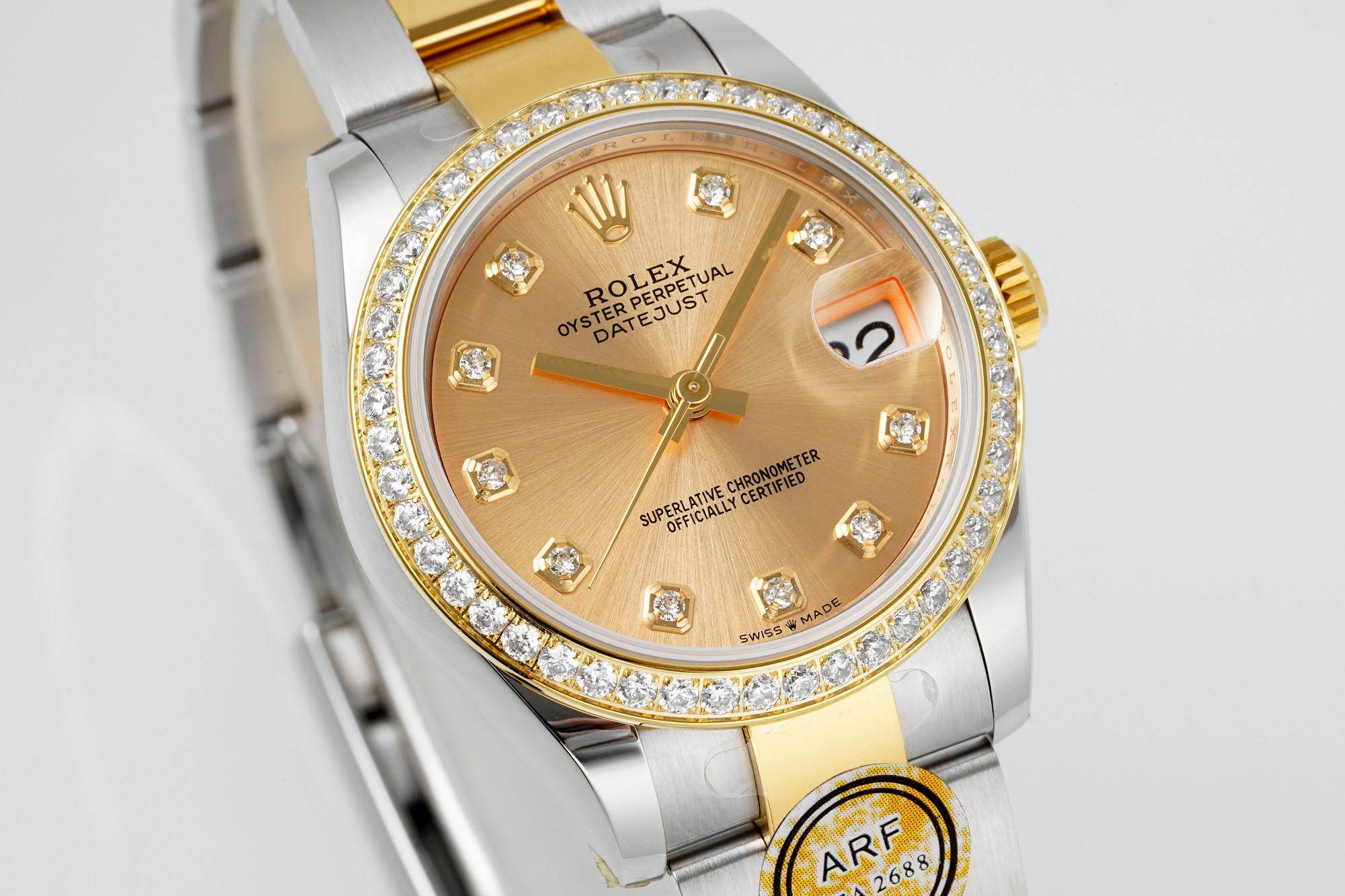 Precision Detail Luxury Watch – Solid Weighted Build for Authentic Feel - Image 3