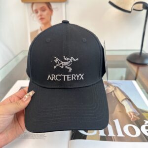 Lightweight Outdoor Performance Baseball Cap – Breathable Sun Protection Curved Brim Unisex Hat