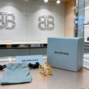 Balenciaga-Inspired Boutique V Gold Ring Avant-Garde High-Shine Luxury Statement Band