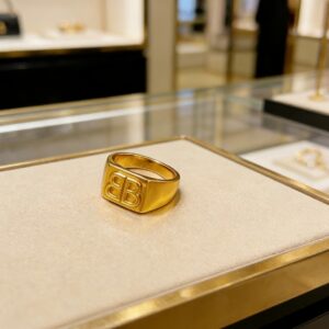 Balenciaga Inspired Sparkly V Gold Ring Avant-Garde Luxury Statement Band (Sizes 6–11)