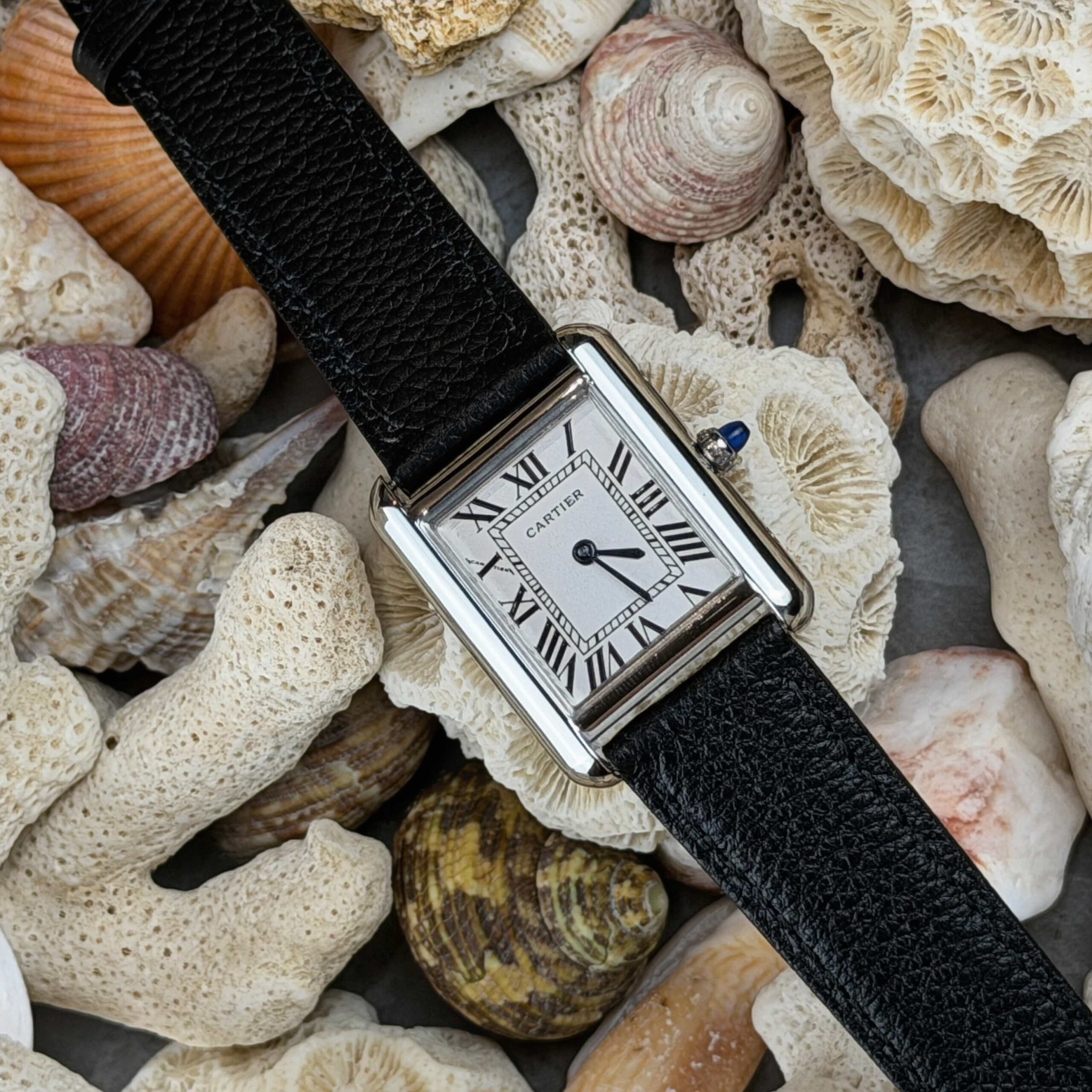 Women’s Rectangular Dial Watch Classic Minimal Luxury Design - Image 5
