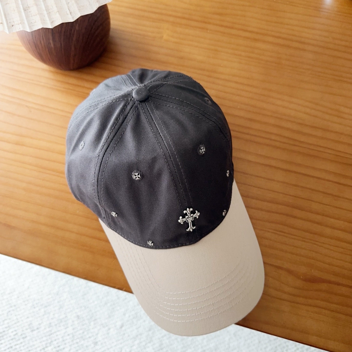 Vintage Distressed Baseball Cap – Korean Style Retro Ripped Streetwear Design - Image 5