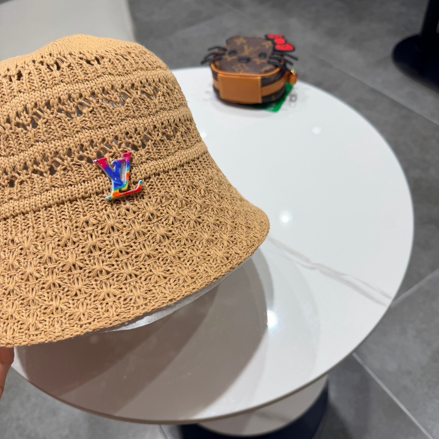 Luxury Solid Color Hollow-Out Fisherman Hat for Women – 2026 Spring/Summer Travel Sun Protection Face-Shaping Bucket Hat - Image 8