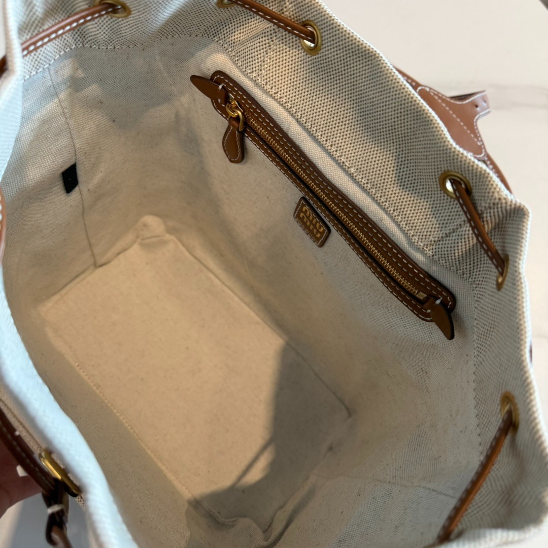 Women’s Patchwork Leather Backpack 2025 Runway-Inspired Premium Design
