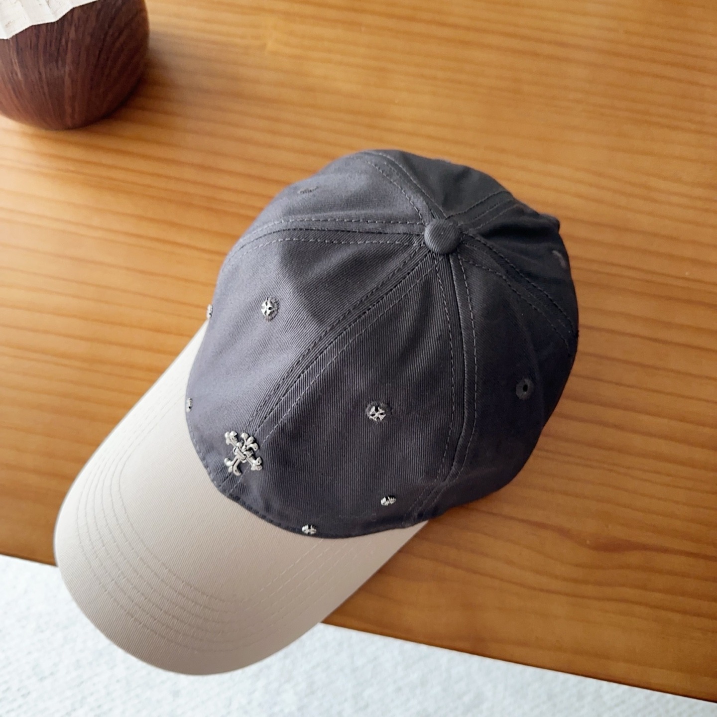 Vintage Distressed Baseball Cap – Korean Style Retro Ripped Streetwear Design - Image 6