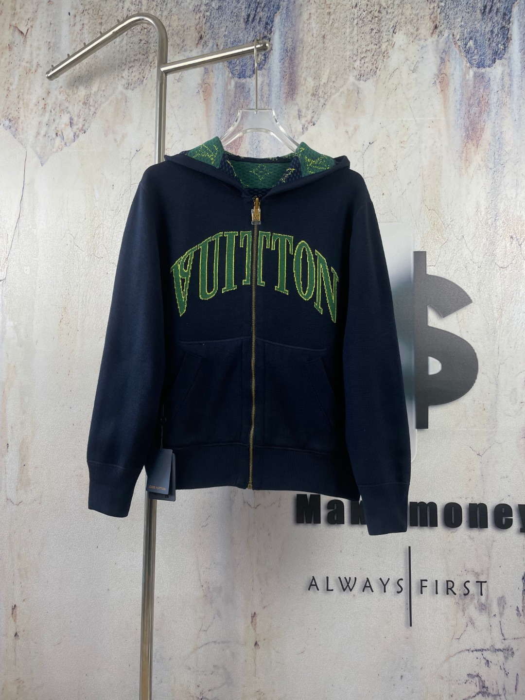 Louis Vuitton LV928 2026 SS Double Sided Jacquard Knit Cardigan Jacket Distressed Logo Unisex