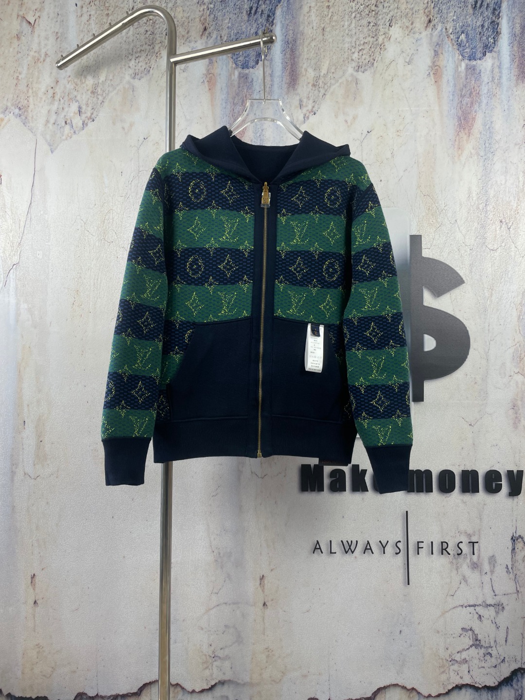 Louis Vuitton LV928 2026 SS Double Sided Jacquard Knit Cardigan Jacket Distressed Logo Unisex - Image 4