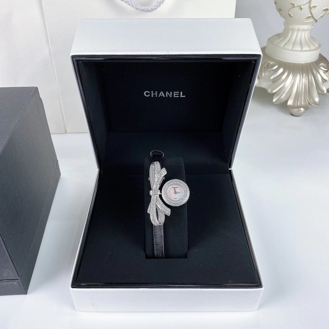 CHANEL RUBAN Collection Inspired by the Art of the Bow - Image 3