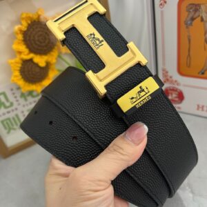 Hermès Premium Top-Grain Cowhide Belt