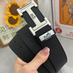 Hermès Premium Top-Grain Cowhide Belt