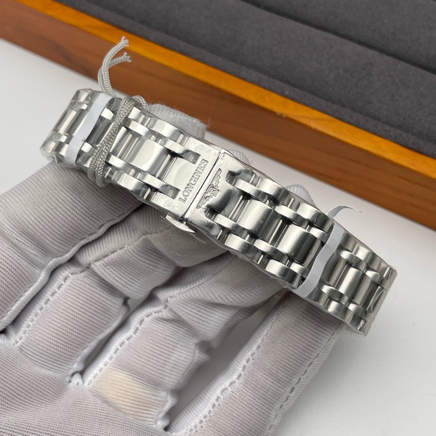 Longines Women's Collection 2.5-Hand Luxury Watch Exclusive Custom Edition - Image 5