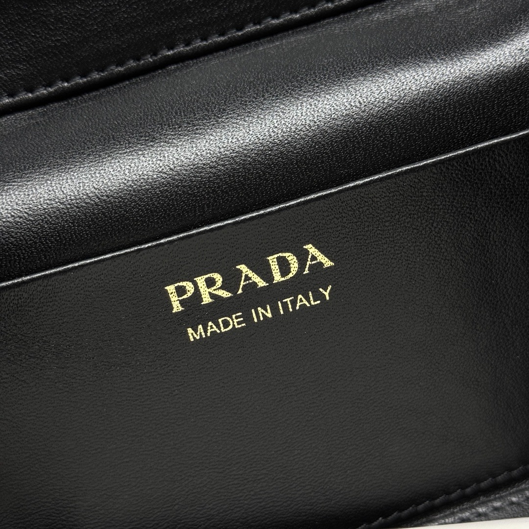 Premium Minimalist Box Bag in Deerskin Leather - Image 2