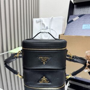 Premium Minimalist Box Bag in Deerskin Leather