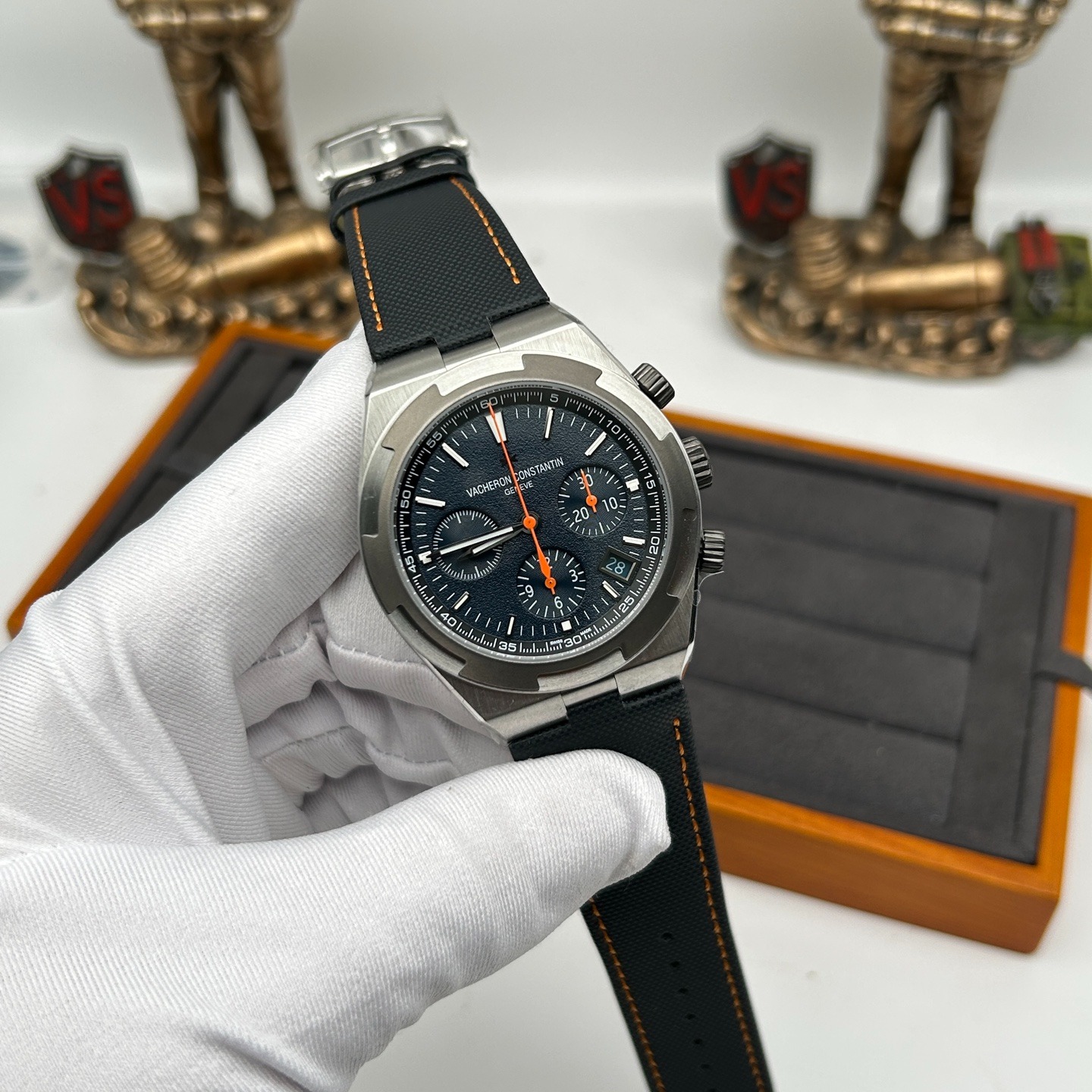 8F Vacheron Constantin Overseas Series Watch - Image 2
