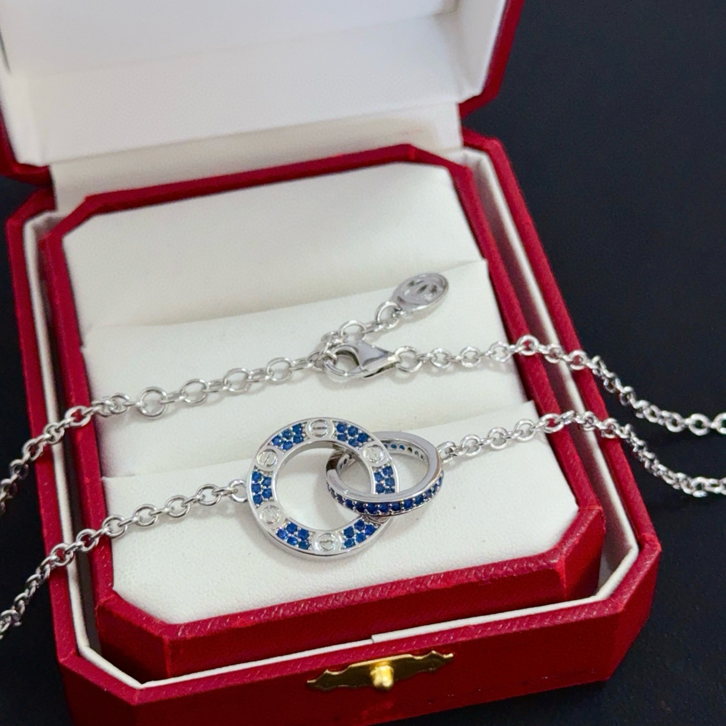 Cartier Diamond Love Necklace V Gold Luxury Women's Pendant Necklace - Image 2